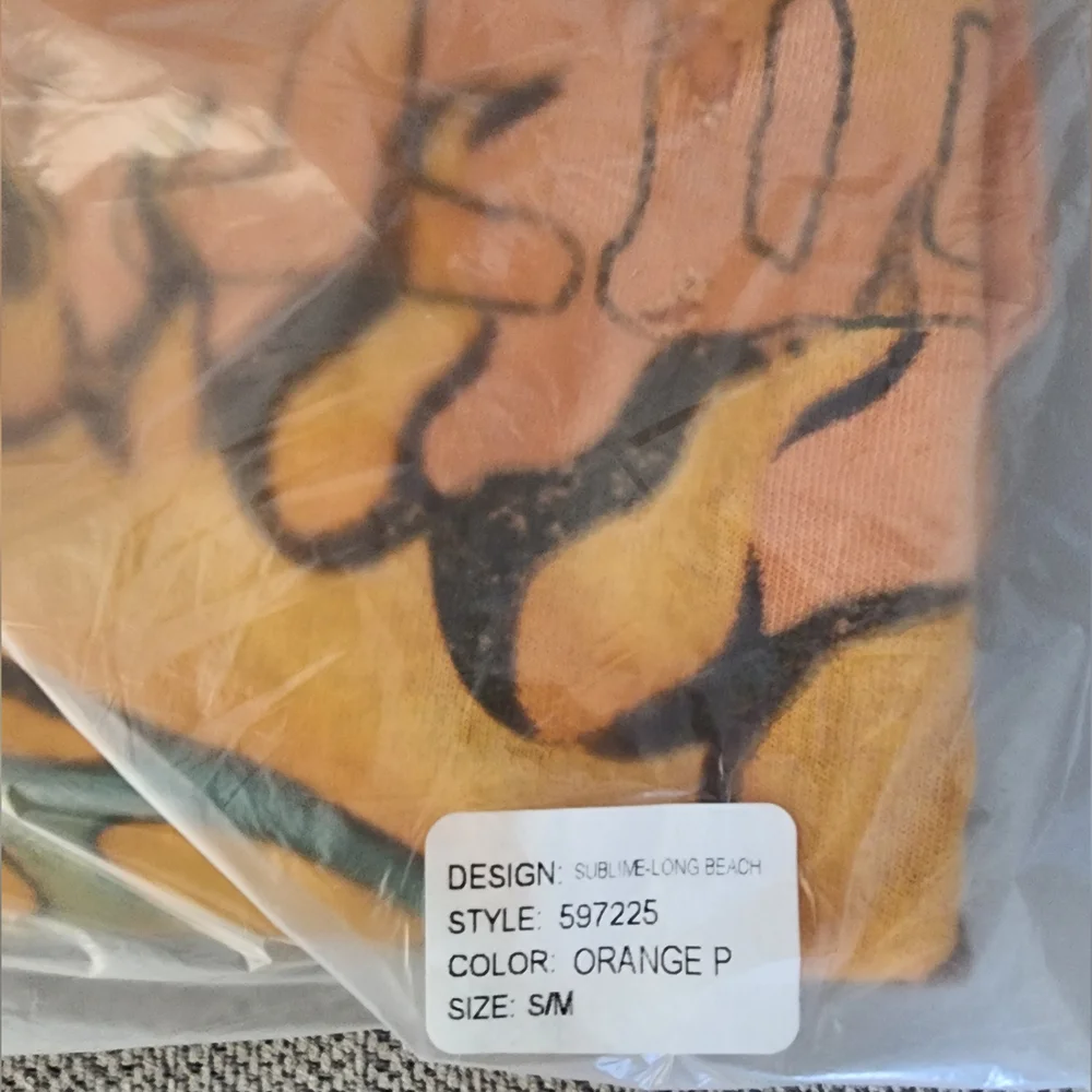 Urban Outfitters Women's X Sublime Distressed With Holes Oversized Tee T-Shirt - Picture 5 of 6